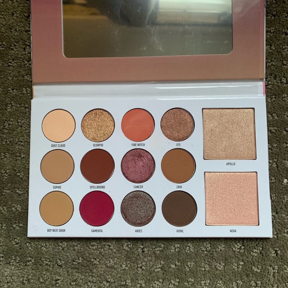 Morphe X Manny MUA eyeshadow palette